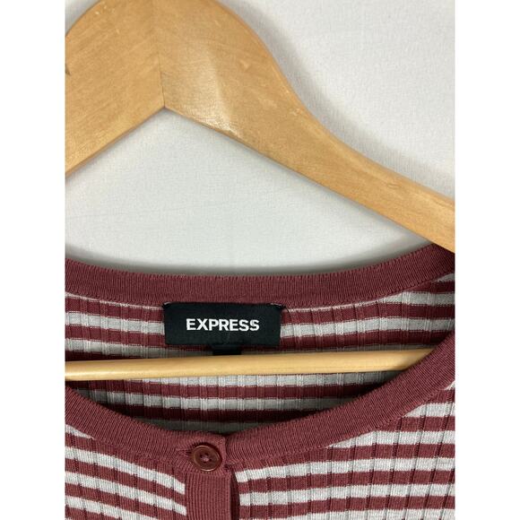 Express Striped Button Front Cropped Top Size XS - Picture 3 of 4
